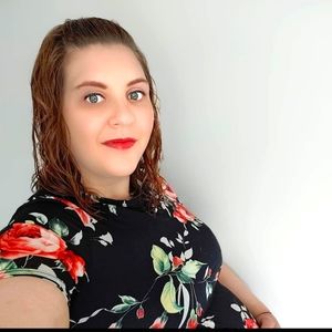 Meet your Posher, Mallory